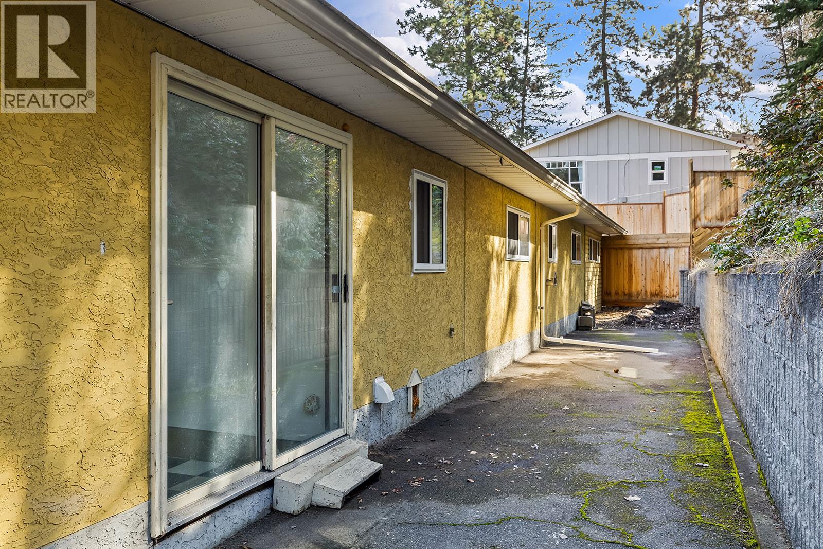 4700 Gordon Drive, Kelowna, British Columbia  V1W 4P4 - Photo 43 - 10380984