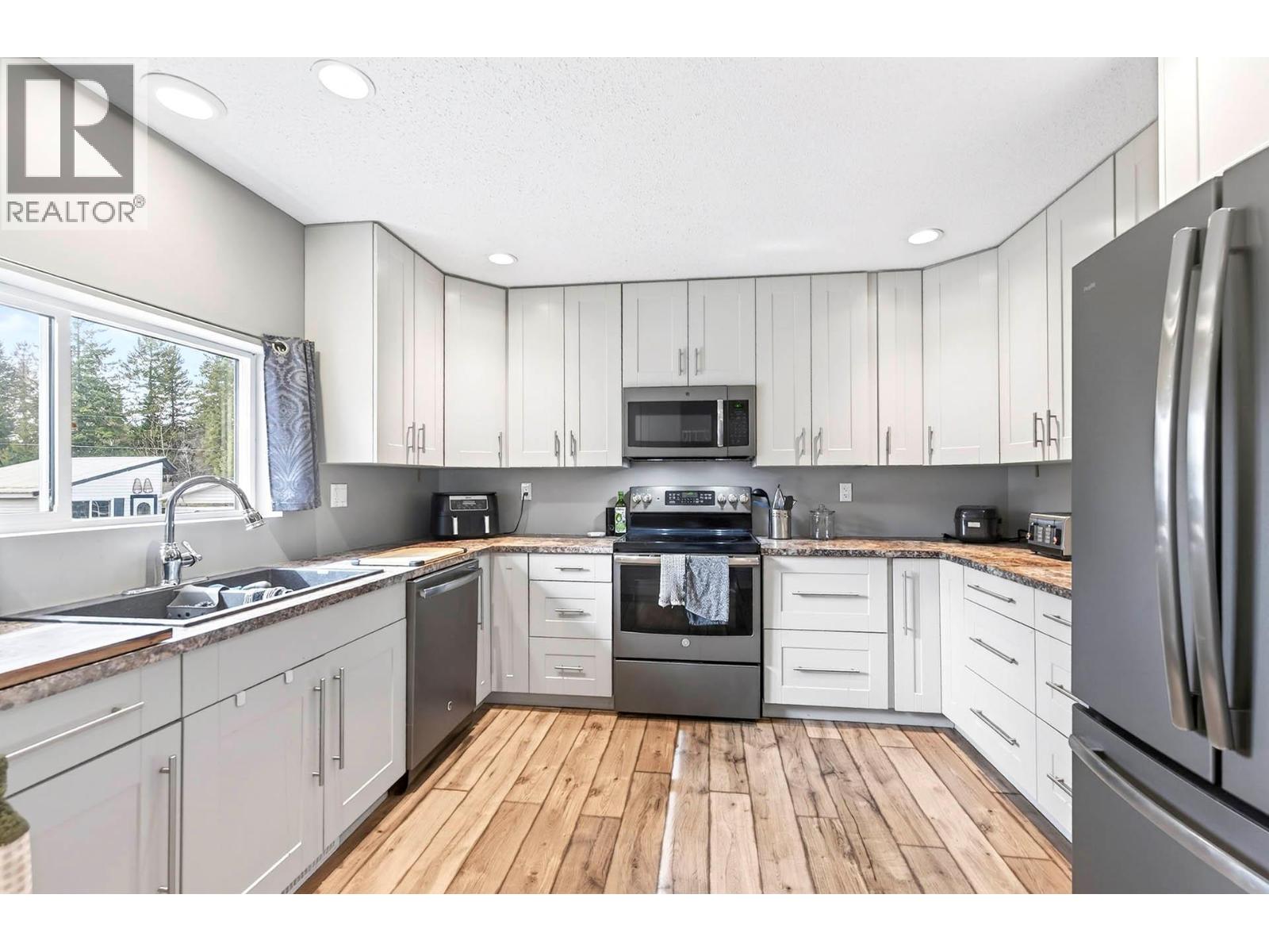 170 Jenkins Road, Clearwater, British Columbia  V0E 1N2 - Photo 6 - 10380959