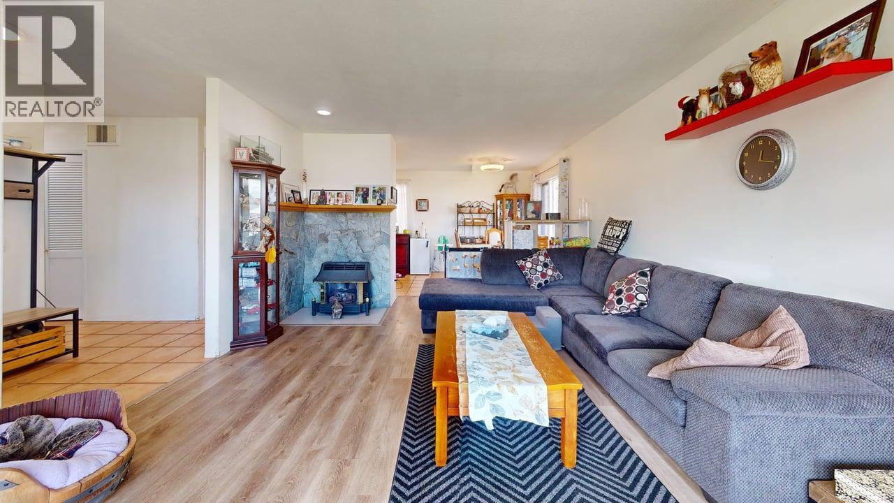 6034 Garraway Place, Peachland, British Columbia  V0H 1X4 - Photo 7 - 10380391