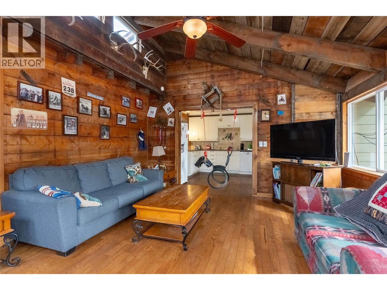 1556 Chasm Road, Clinton, British Columbia  V0K 1K0 - Photo 10 - 10381023