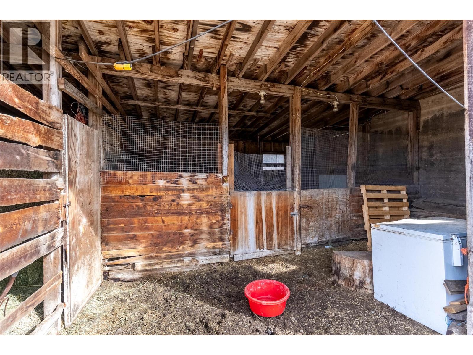 1556 Chasm Road, Clinton, British Columbia  V0K 1K0 - Photo 48 - 10381023