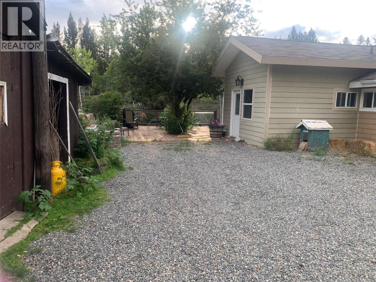 1556 Chasm Road, Clinton, British Columbia  V0K 1K0 - Photo 61 - 10381023
