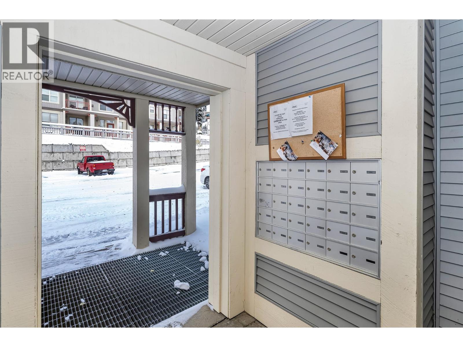 9810 Silver Star Road Unit# 306, Silver Star, British Columbia  V1B 3X5 - Photo 36 - 10380854