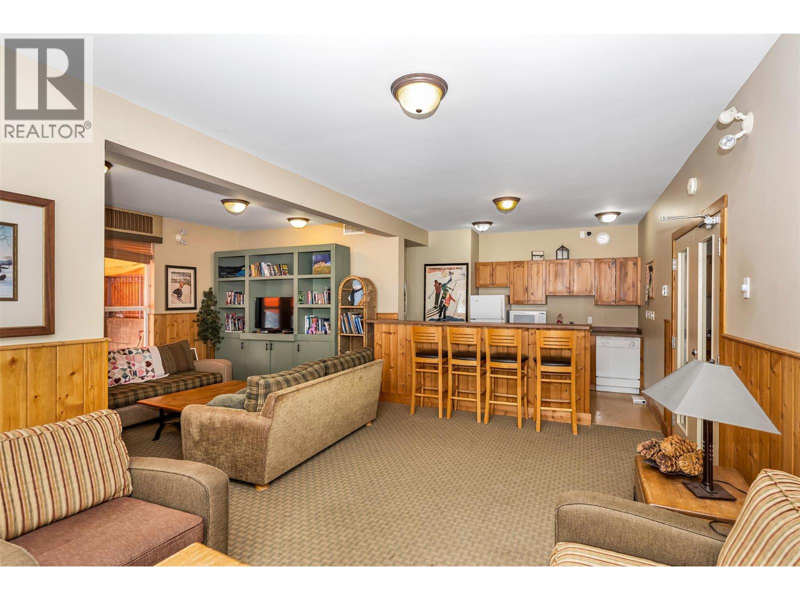 9810 Silver Star Road Unit# 306, Silver Star, British Columbia  V1B 3X5 - Photo 44 - 10380854