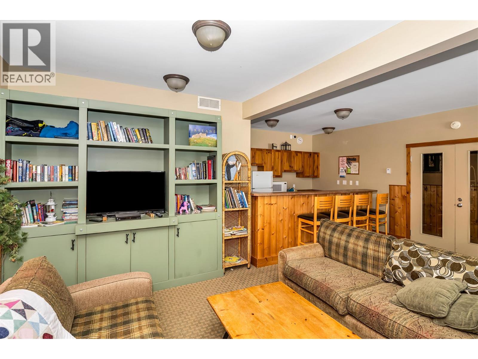 9810 Silver Star Road Unit# 306, Silver Star, British Columbia  V1B 3X5 - Photo 45 - 10380854