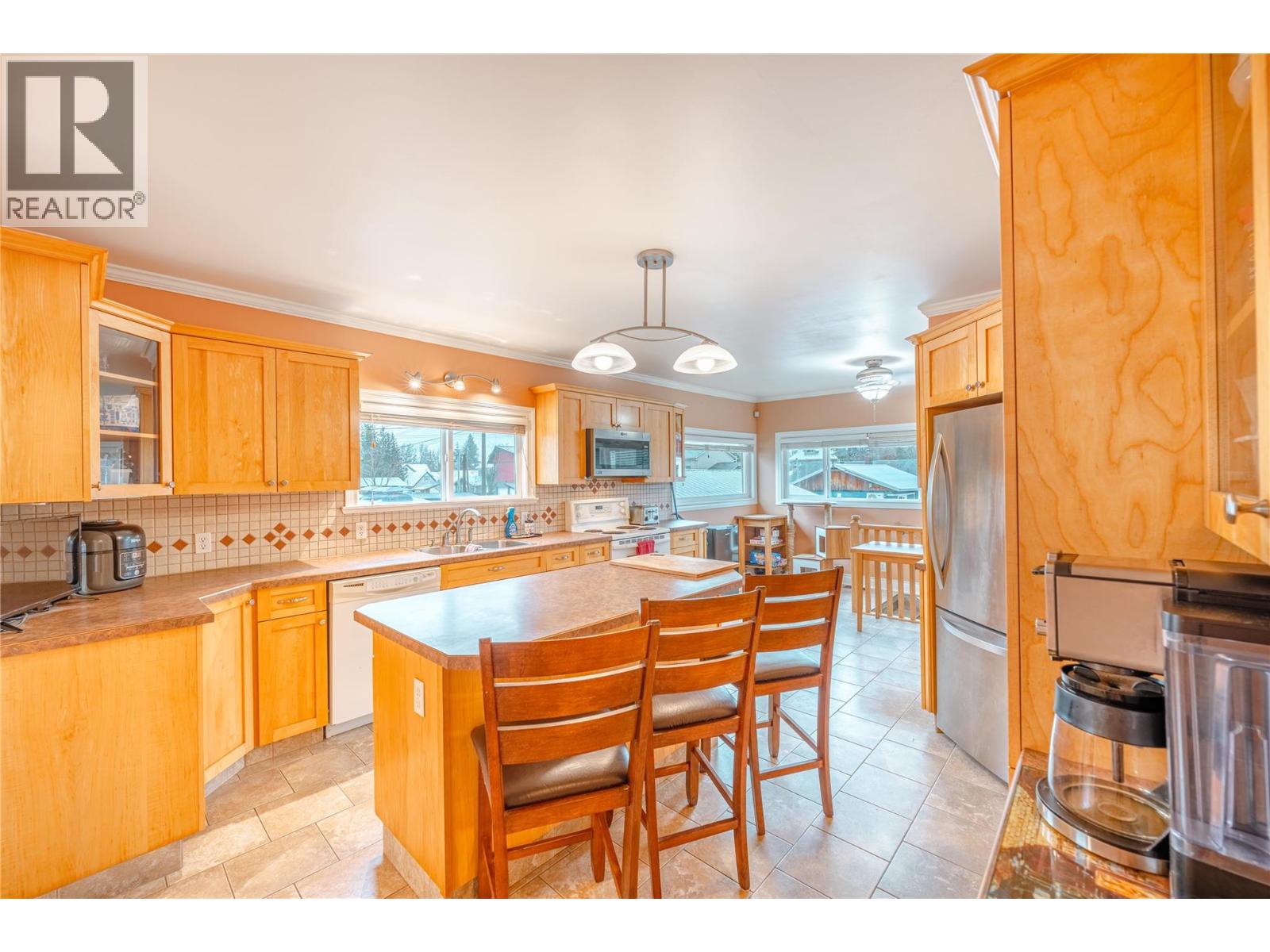 819 Victoria Road W, Revelstoke, British Columbia  V0E 2S0 - Photo 14 - 10380451