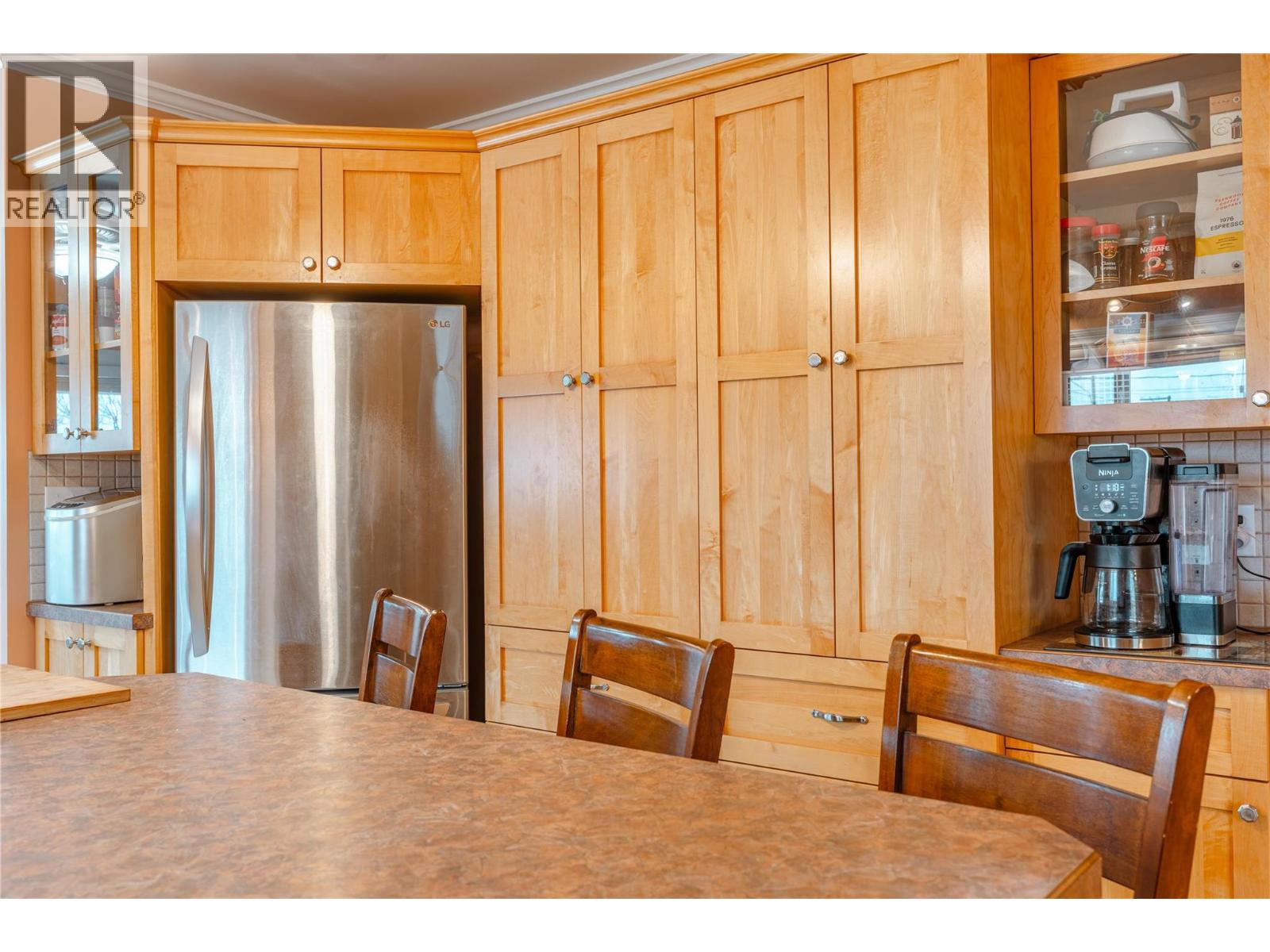 819 Victoria Road W, Revelstoke, British Columbia  V0E 2S0 - Photo 15 - 10380451