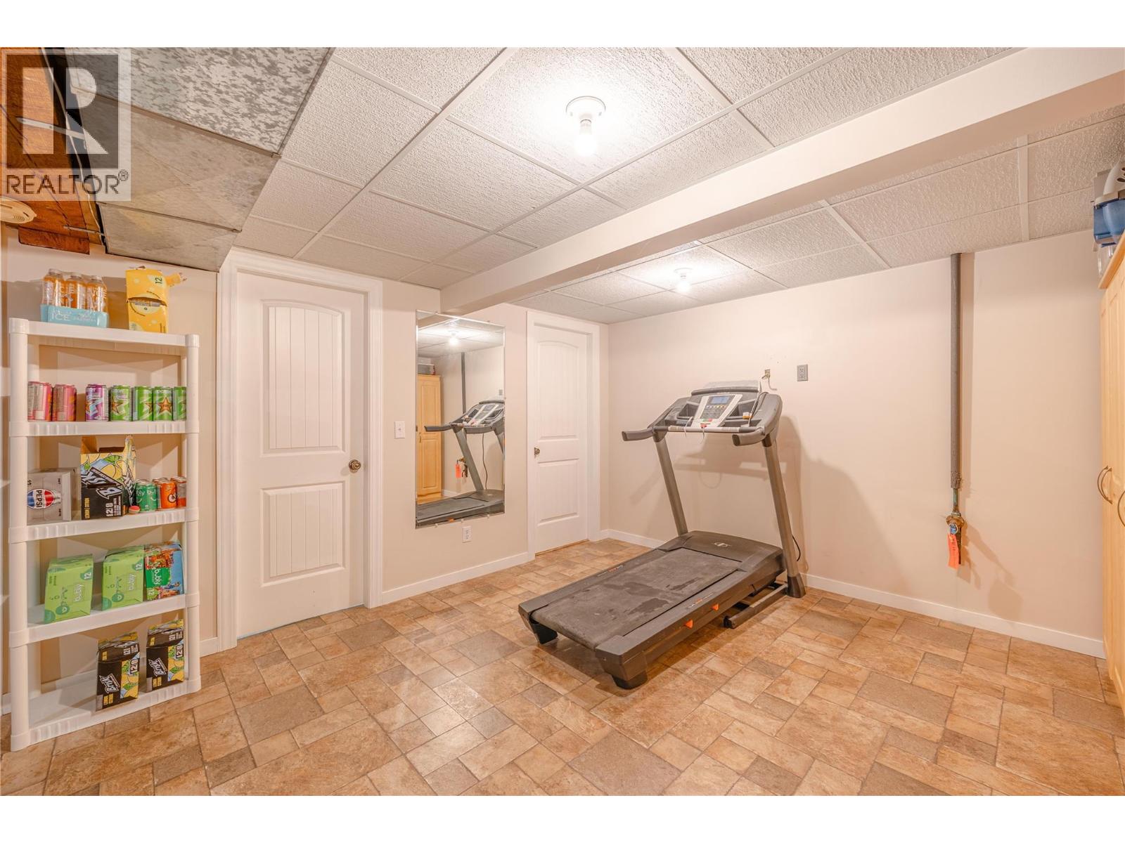 819 Victoria Road W, Revelstoke, British Columbia  V0E 2S0 - Photo 40 - 10380451