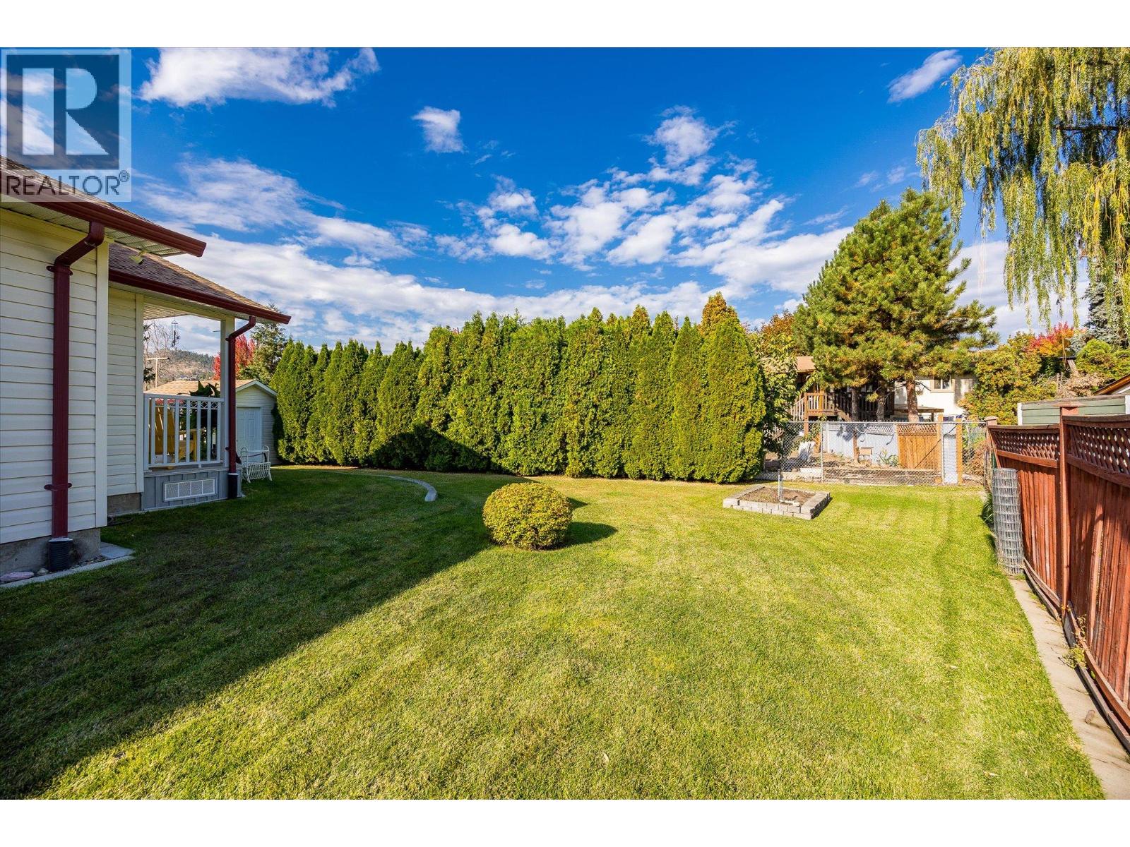 1160 Kneller Court, Kelowna, British Columbia  V1X 6V6 - Photo 30 - 10380928