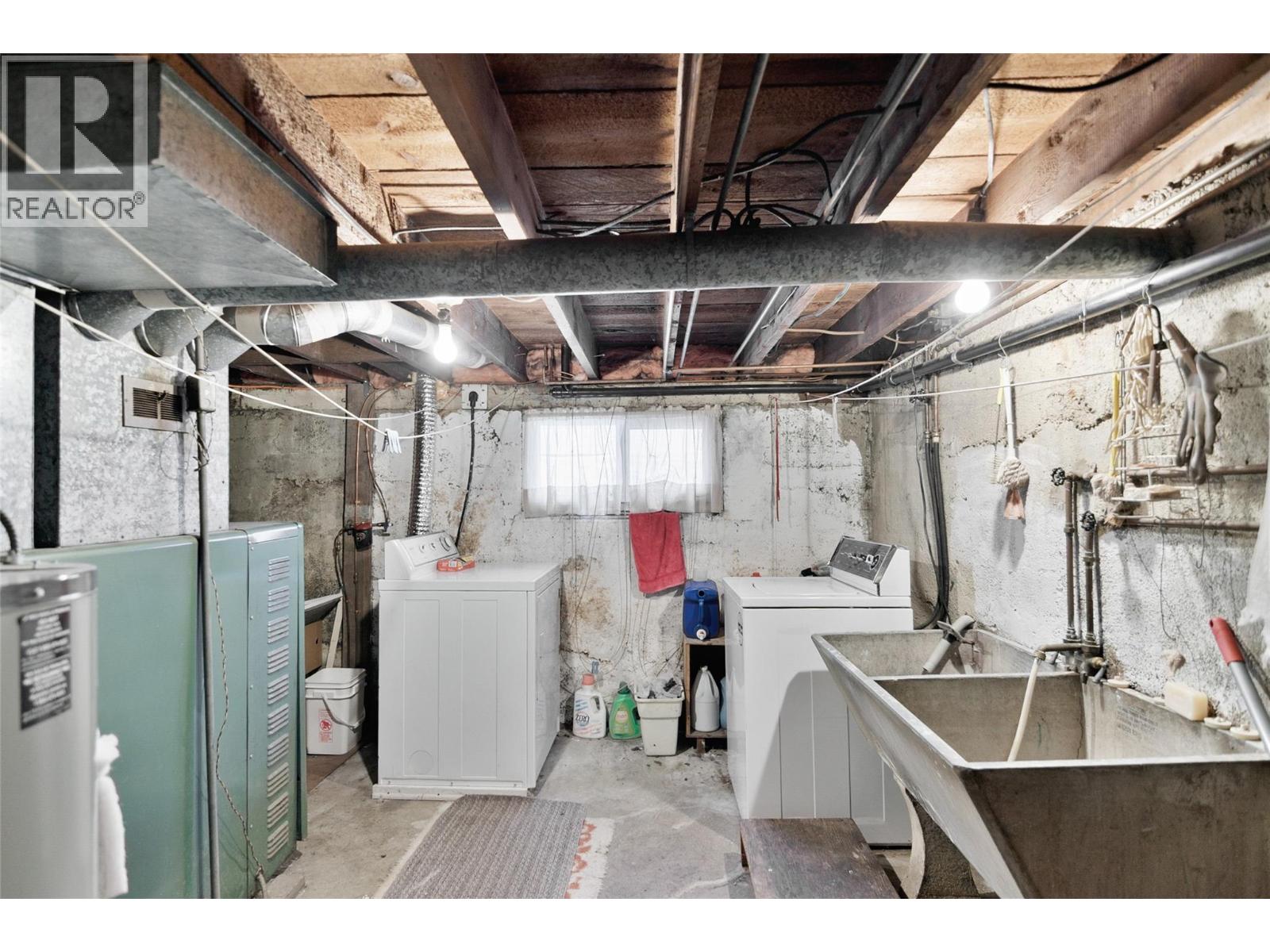 1202 First Street, Revelstoke, British Columbia  V0E 2S0 - Photo 20 - 10380545