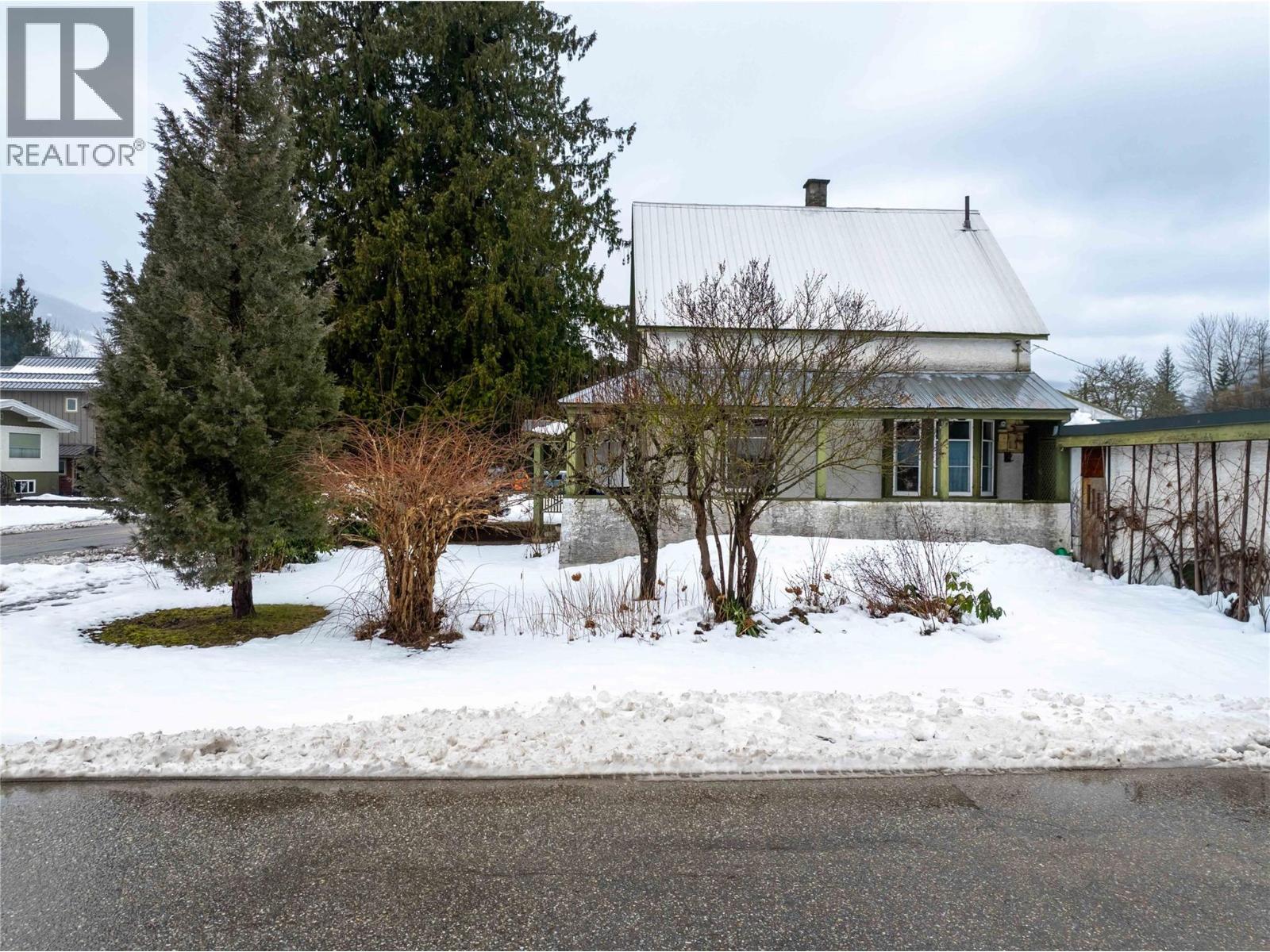 1202 First Street, Revelstoke, British Columbia  V0E 2S0 - Photo 24 - 10380545