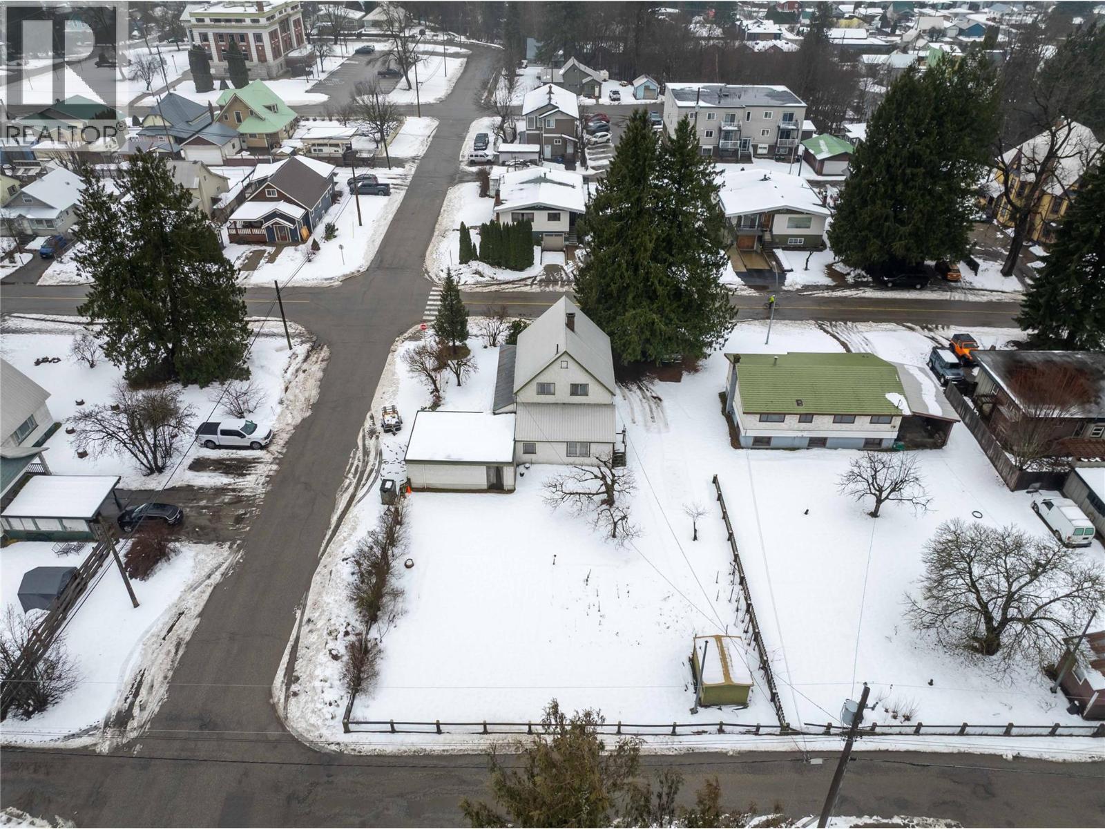 1202 First Street, Revelstoke, British Columbia  V0E 2S0 - Photo 31 - 10380545