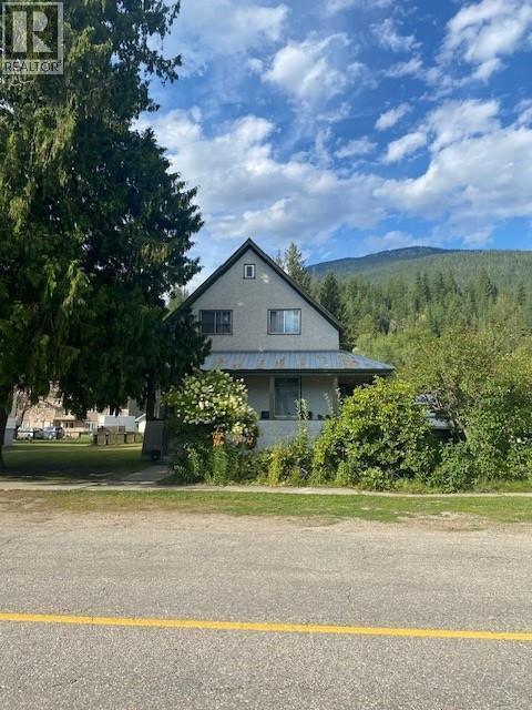 1202 First Street, Revelstoke, British Columbia  V0E 2S0 - Photo 37 - 10380545