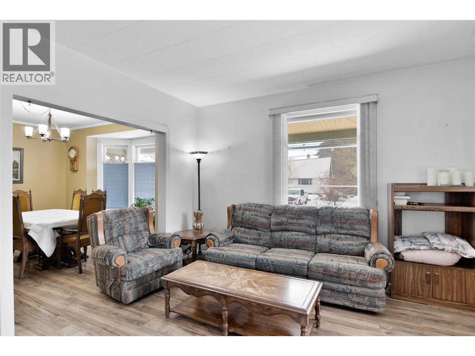 1202 First Street, Revelstoke, British Columbia  V0E 2S0 - Photo 4 - 10380545