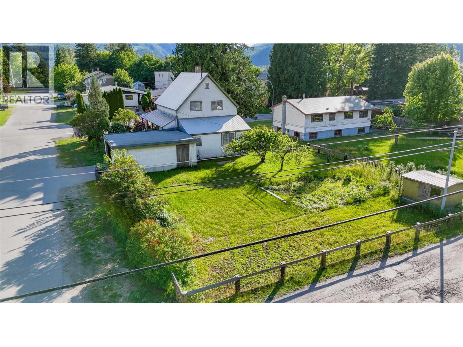 1202 First Street, Revelstoke, British Columbia  V0E 2S0 - Photo 42 - 10380545