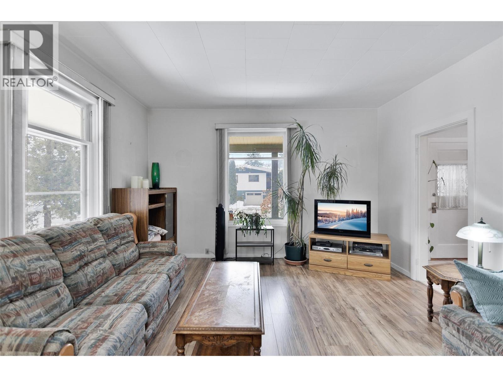 1202 First Street, Revelstoke, British Columbia  V0E 2S0 - Photo 7 - 10380545