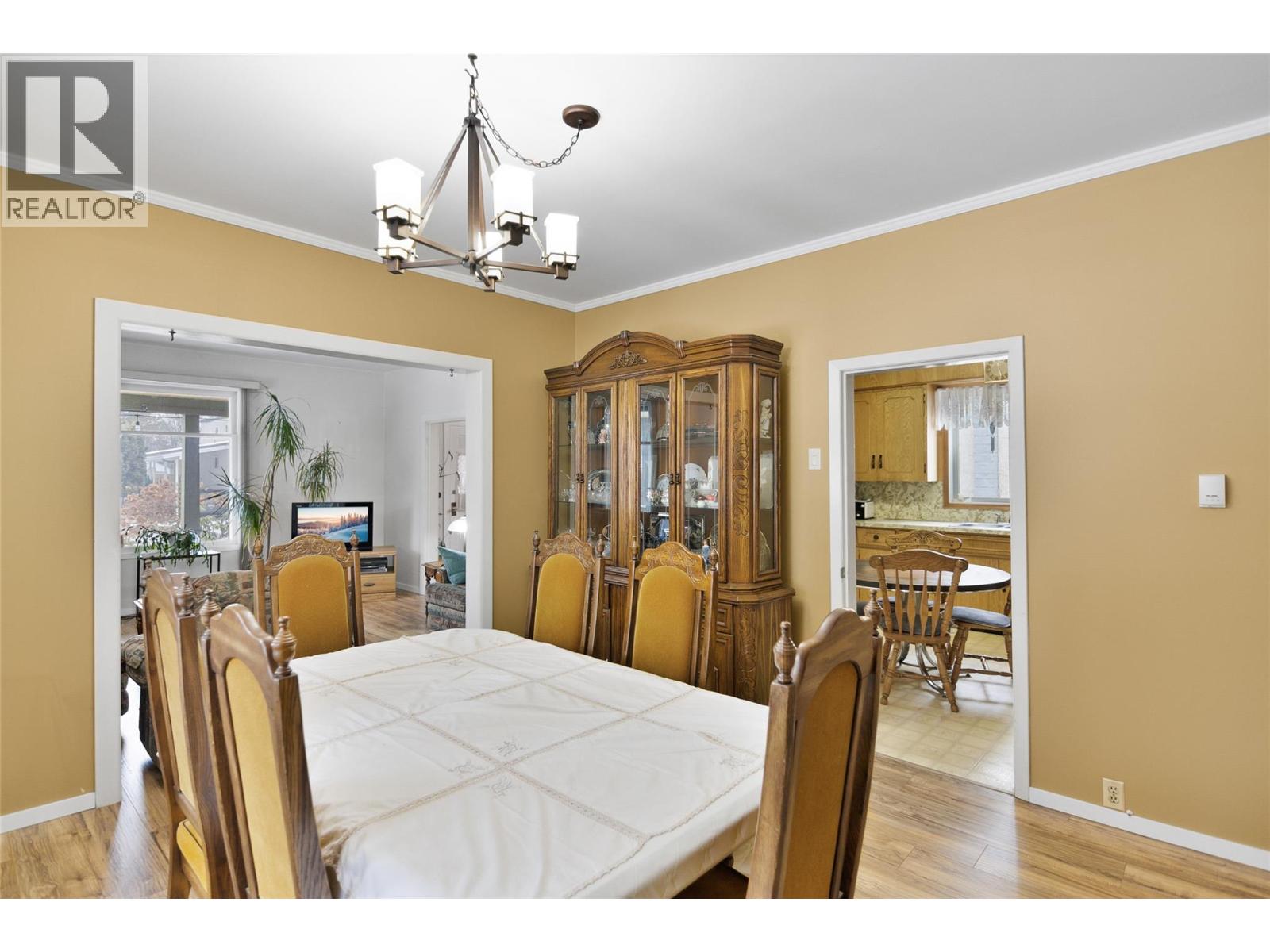 1202 First Street, Revelstoke, British Columbia  V0E 2S0 - Photo 9 - 10380545