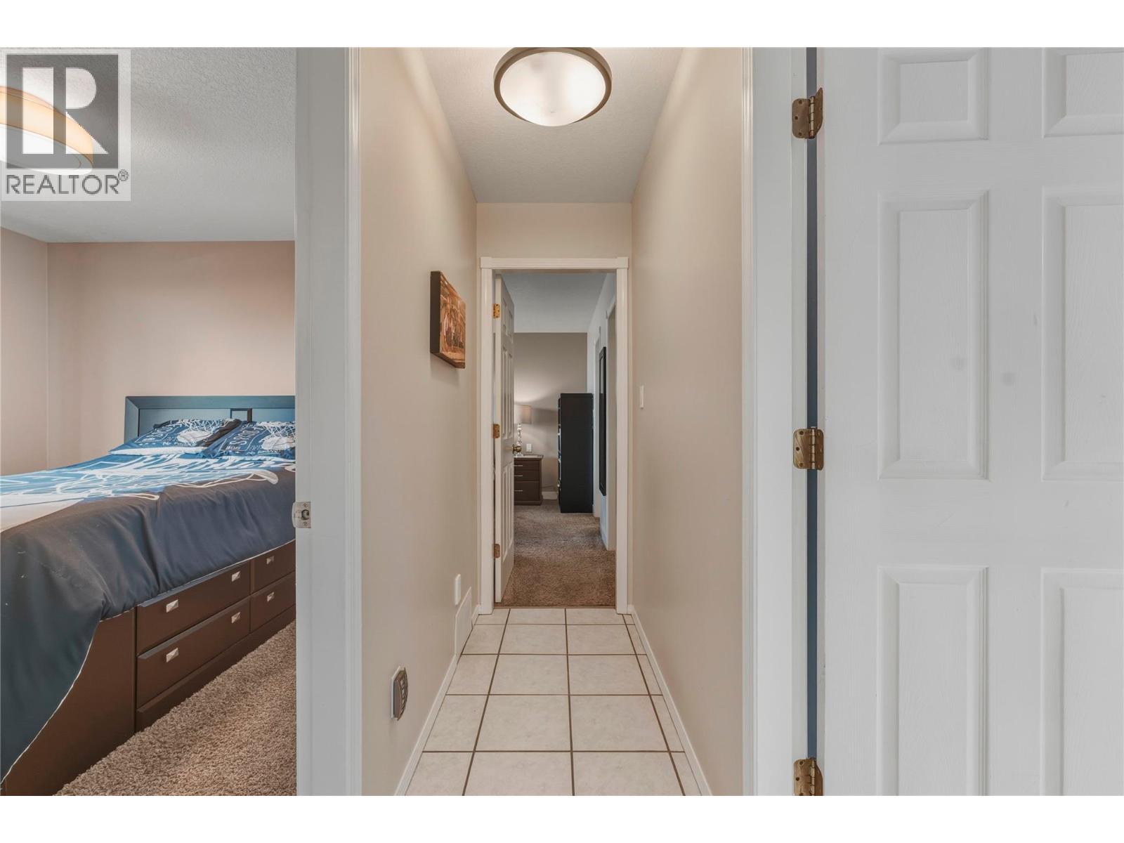 11405 Hillside Drive, Coldstream, British Columbia  V1B 2A3 - Photo 16 - 10381246