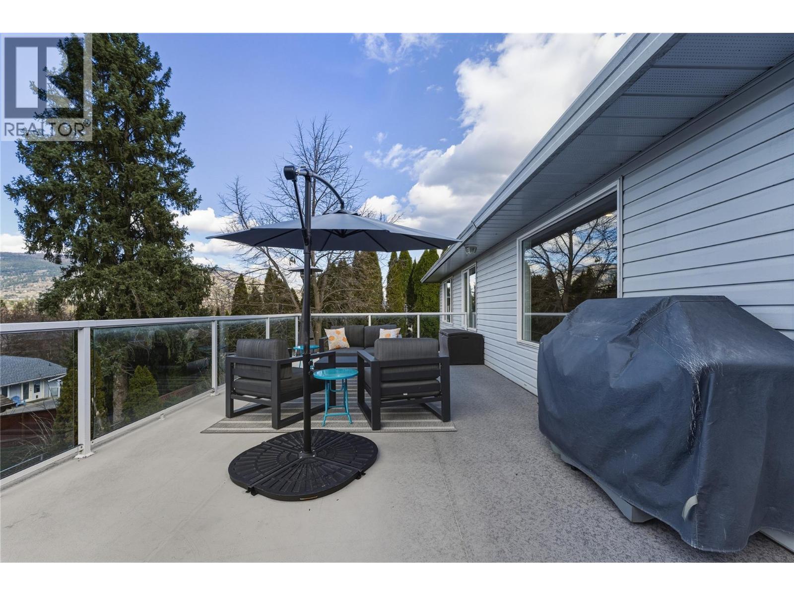 11405 Hillside Drive, Coldstream, British Columbia  V1B 2A3 - Photo 18 - 10381246