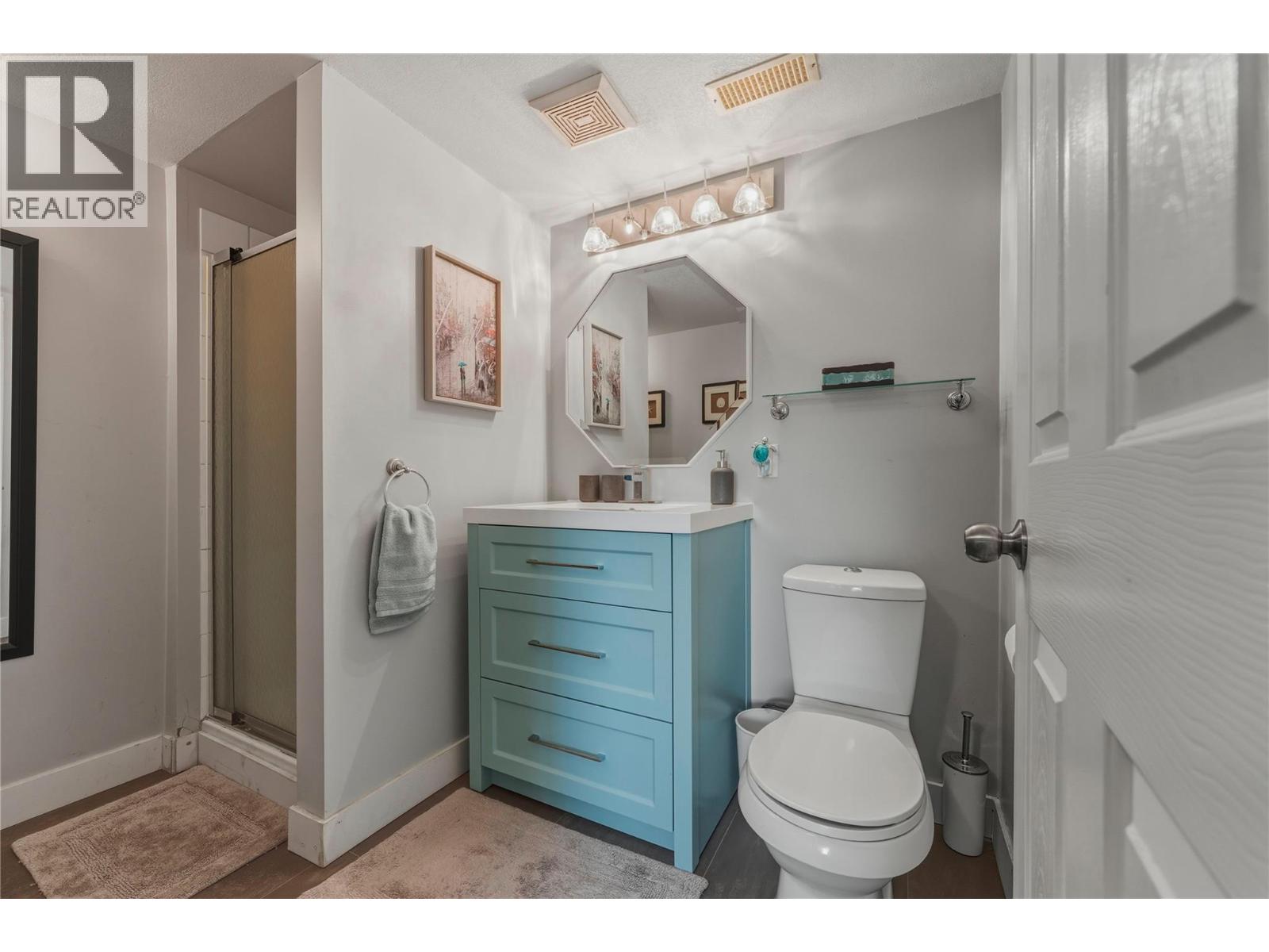 11405 Hillside Drive, Coldstream, British Columbia  V1B 2A3 - Photo 39 - 10381246