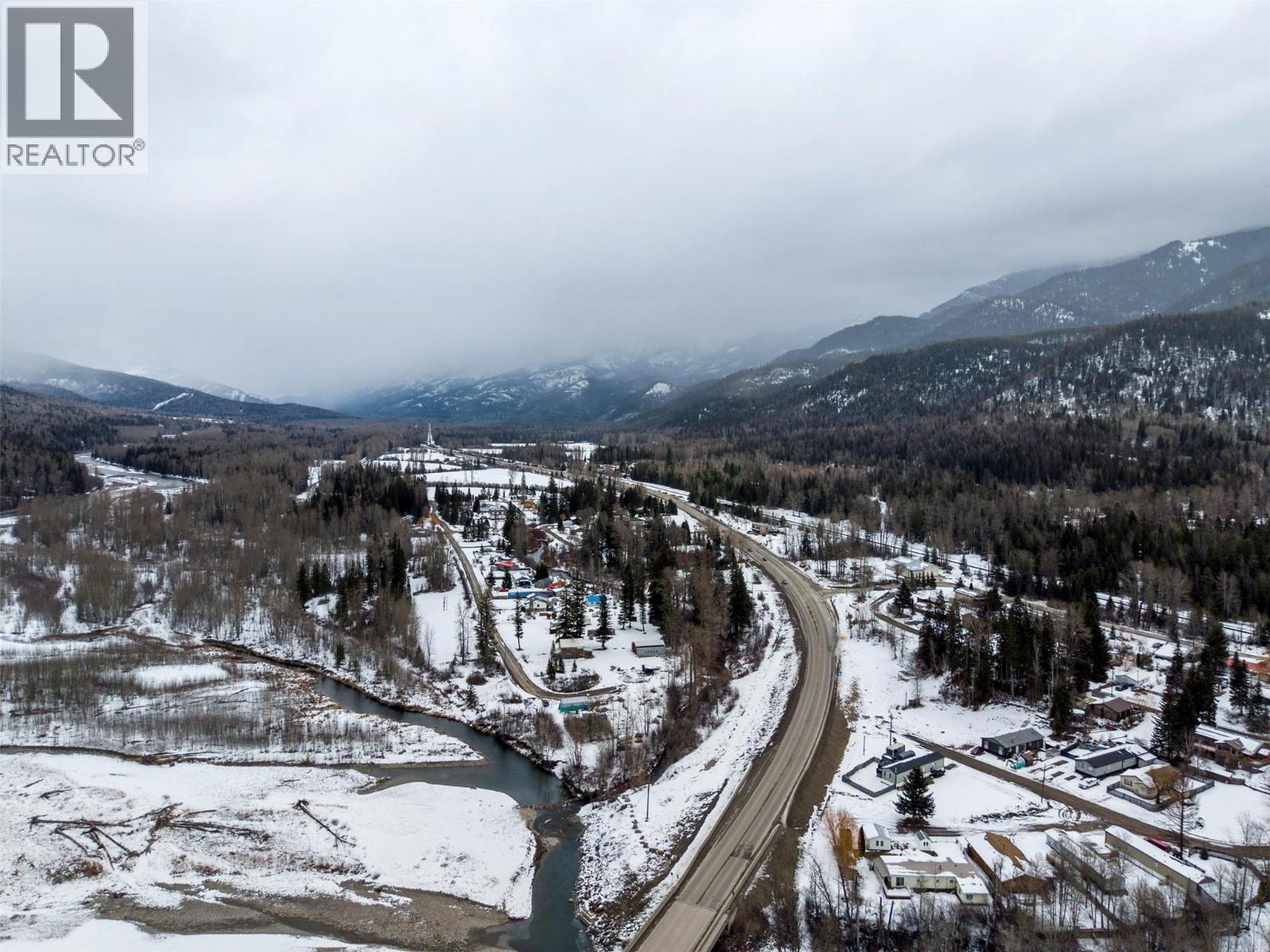 9898 Victoria Street, Hosmer, British Columbia  V0B 1M5 - Photo 11 - 10381313