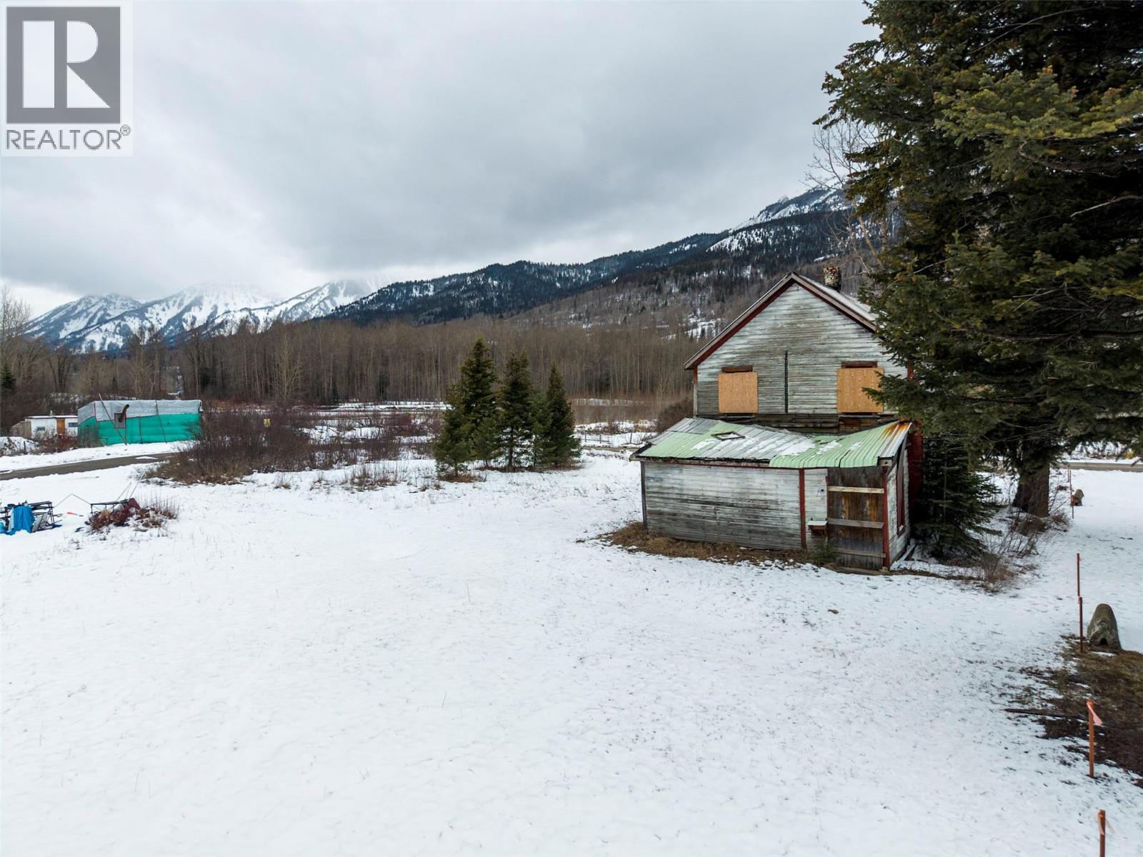 9898 Victoria Street, Hosmer, British Columbia  V0B 1M5 - Photo 33 - 10381313