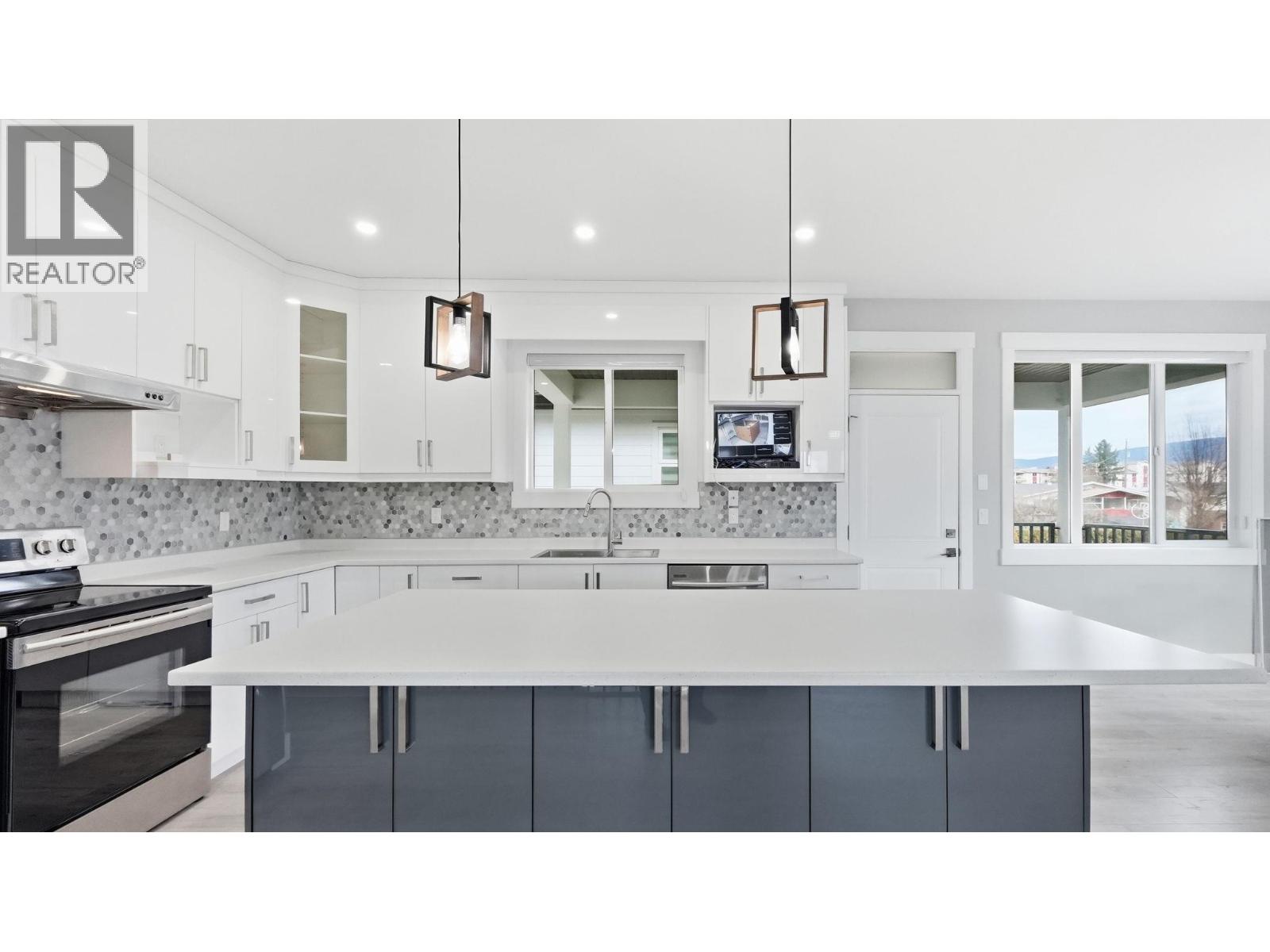 1220 Gaggin Road, Kelowna, British Columbia  V1X 1V2 - Photo 5 - 10381037