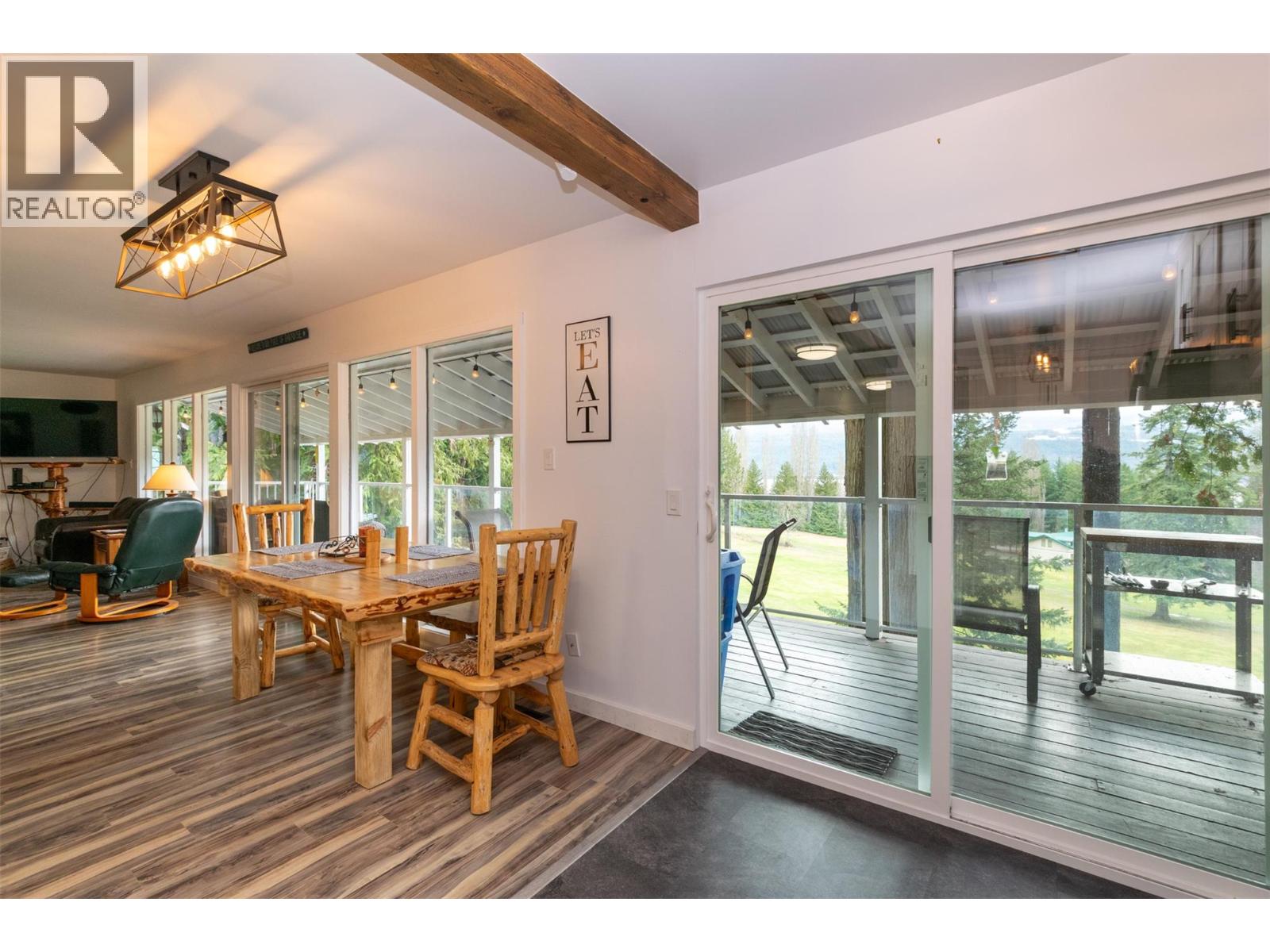 7796 Columbia Drive, Anglemont, British Columbia  V0E 1M8 - Photo 21 - 10381000