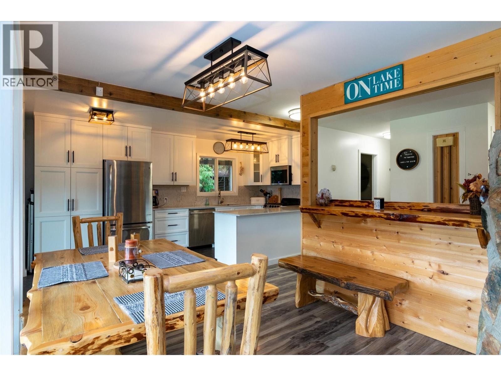 7796 Columbia Drive, Anglemont, British Columbia  V0E 1M8 - Photo 22 - 10381000