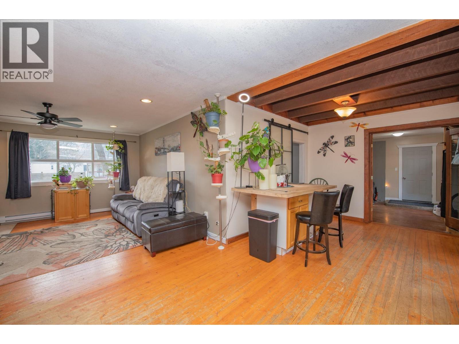 1775 Maple Street, Lumby, British Columbia  V0E 2G0 - Photo 13 - 10380789