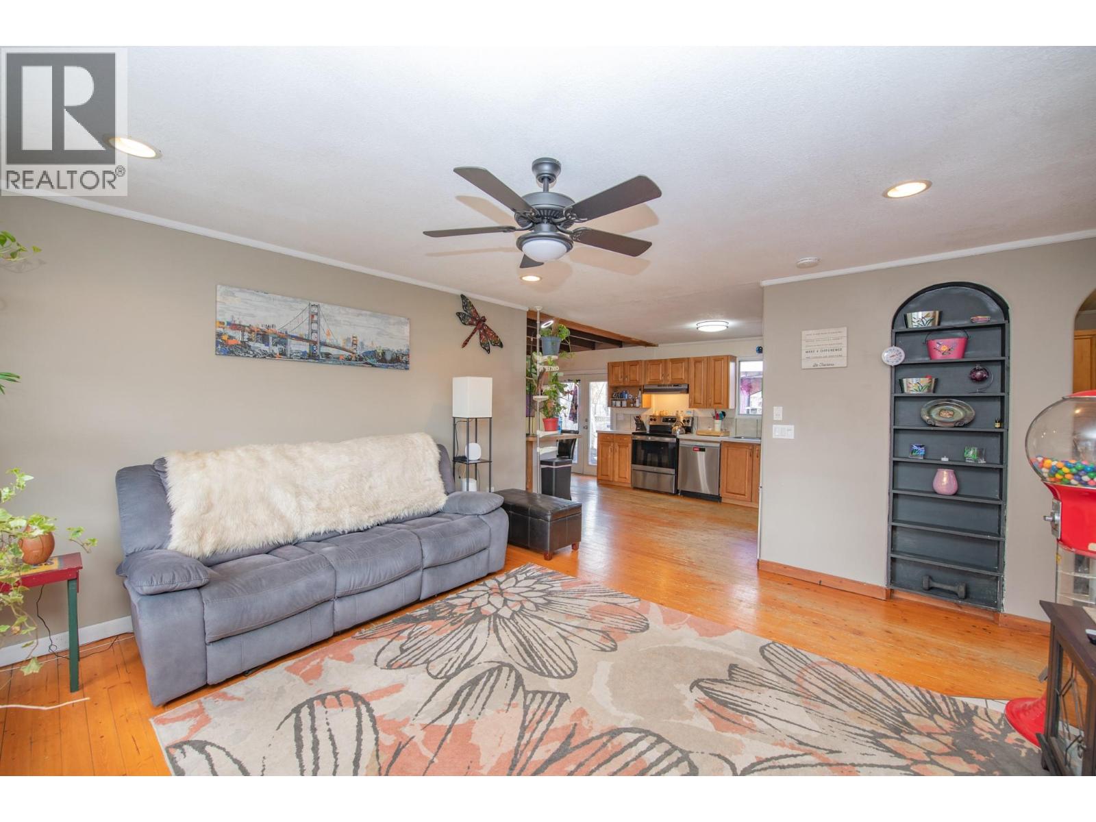 1775 Maple Street, Lumby, British Columbia  V0E 2G0 - Photo 17 - 10380789