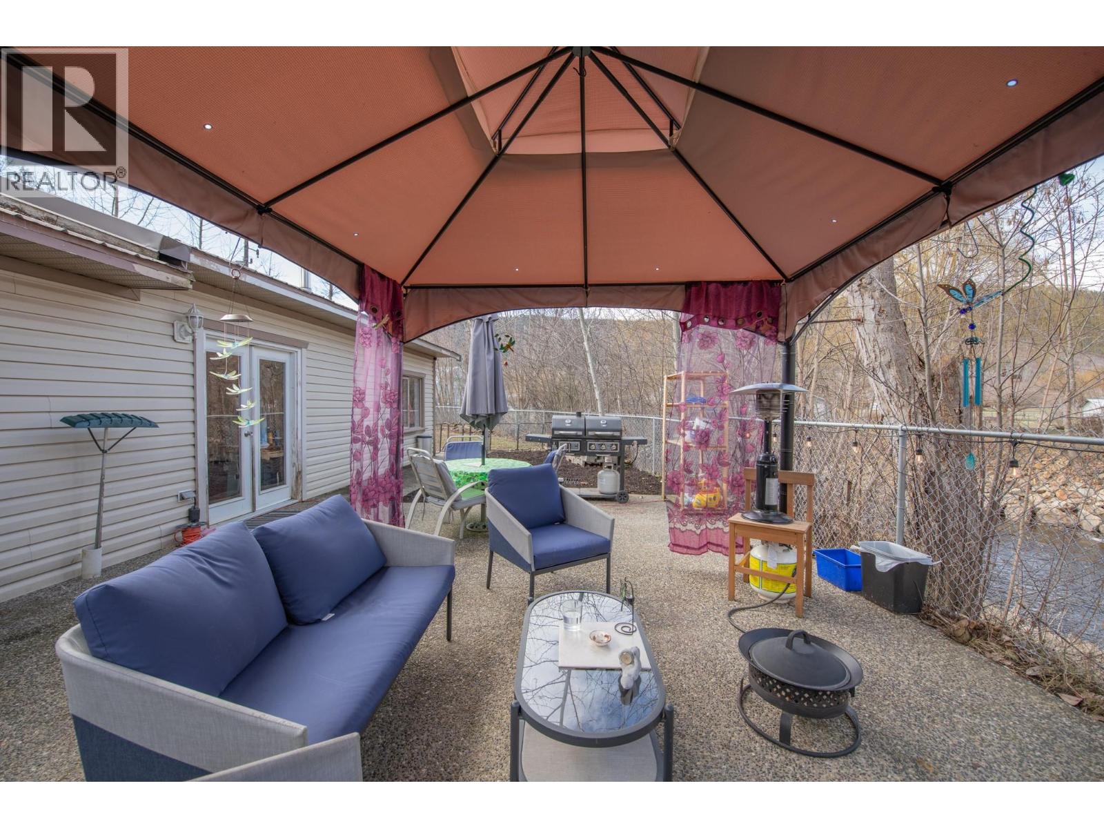 1775 Maple Street, Lumby, British Columbia  V0E 2G0 - Photo 43 - 10380789