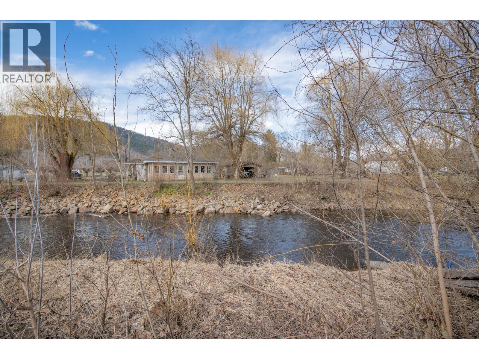 1775 Maple Street, Lumby, British Columbia  V0E 2G0 - Photo 46 - 10380789