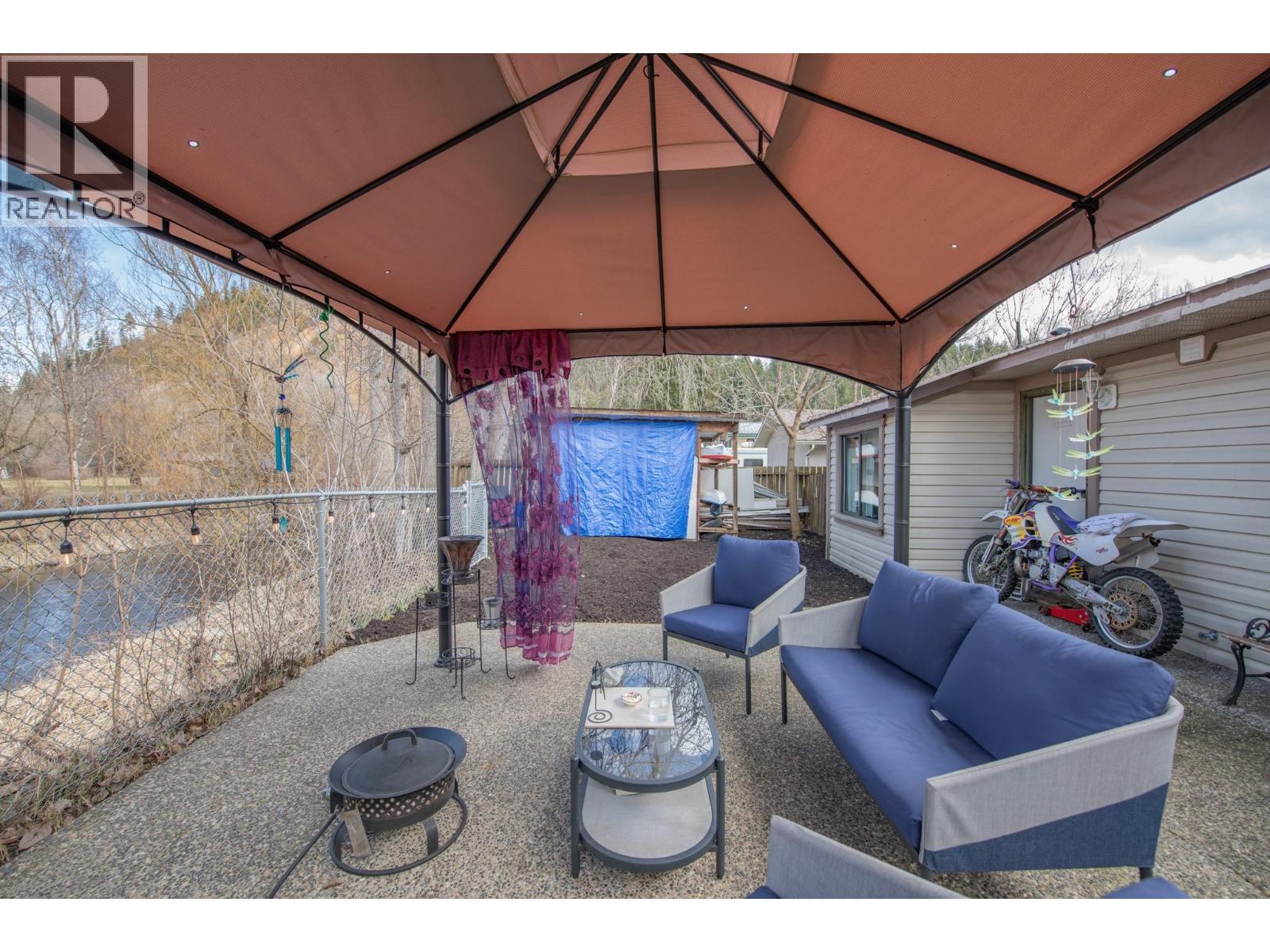 1775 Maple Street, Lumby, British Columbia  V0E 2G0 - Photo 49 - 10380789