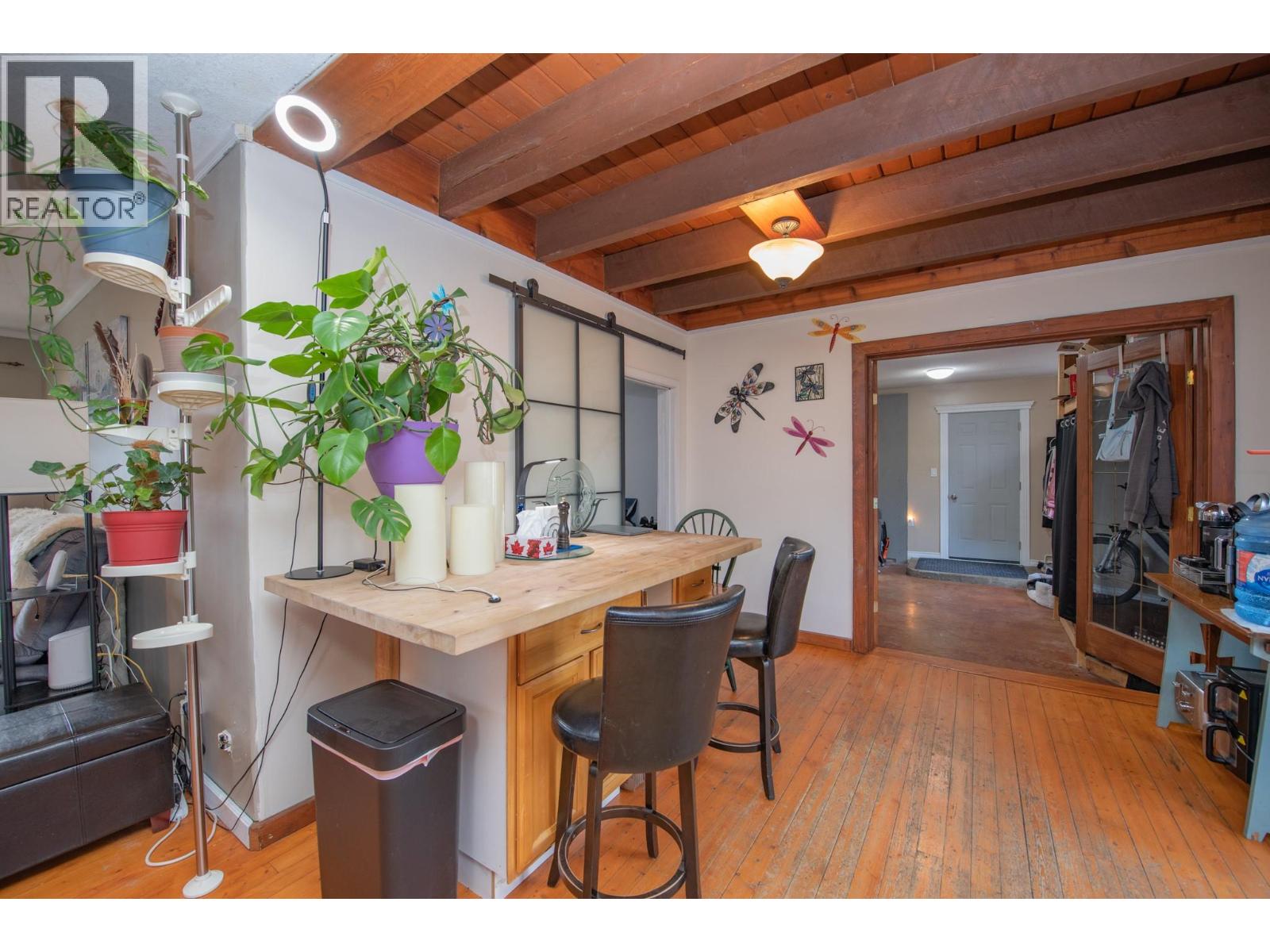 1775 Maple Street, Lumby, British Columbia  V0E 2G0 - Photo 6 - 10380789