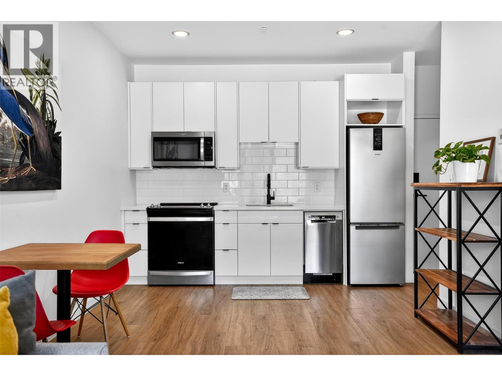 514 Victoria Street Unit# 403, Nelson, British Columbia  V1L 3G7 - Photo 11 - 10377335