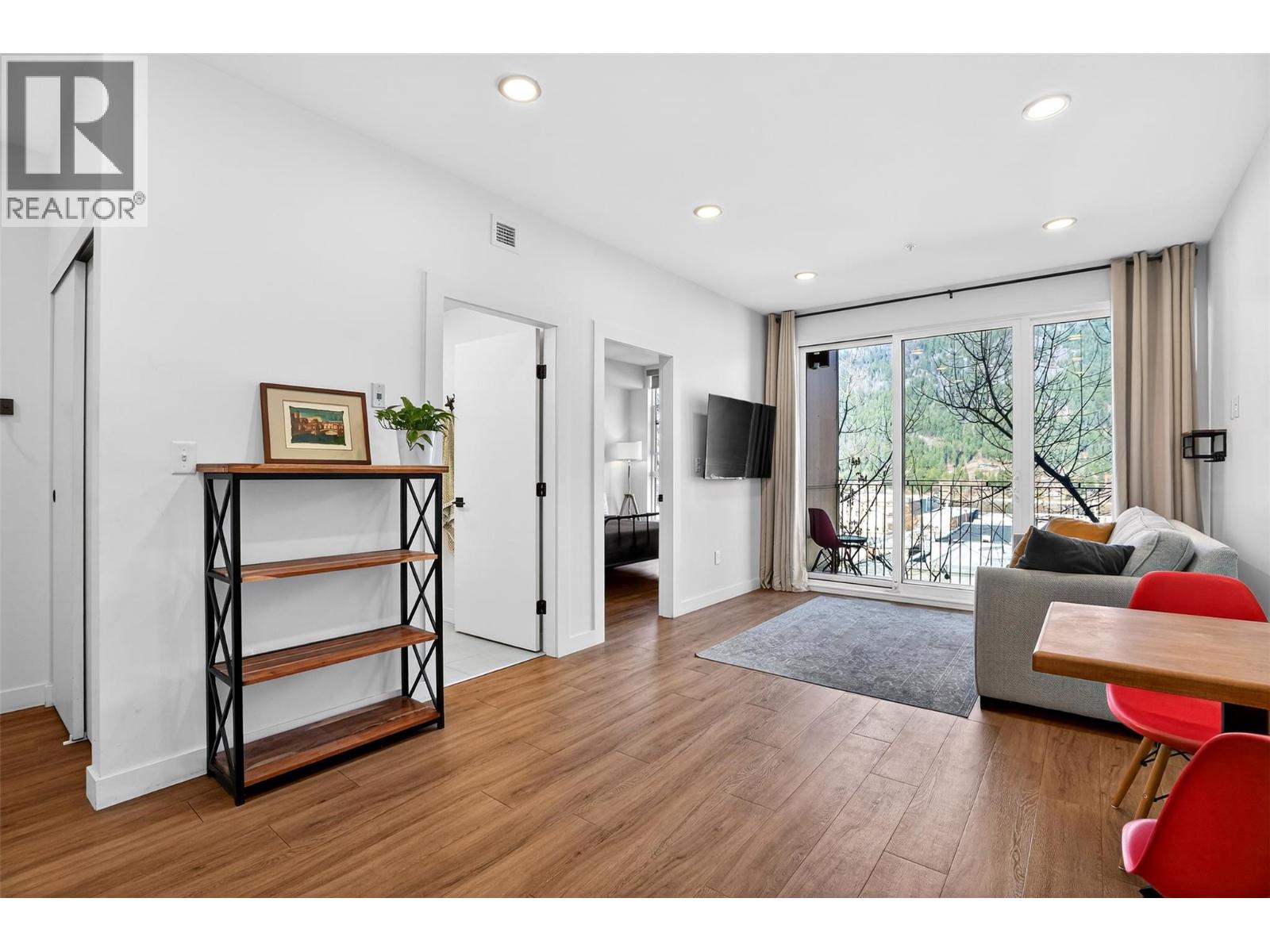 514 Victoria Street Unit# 403, Nelson, British Columbia  V1L 3G7 - Photo 12 - 10377335