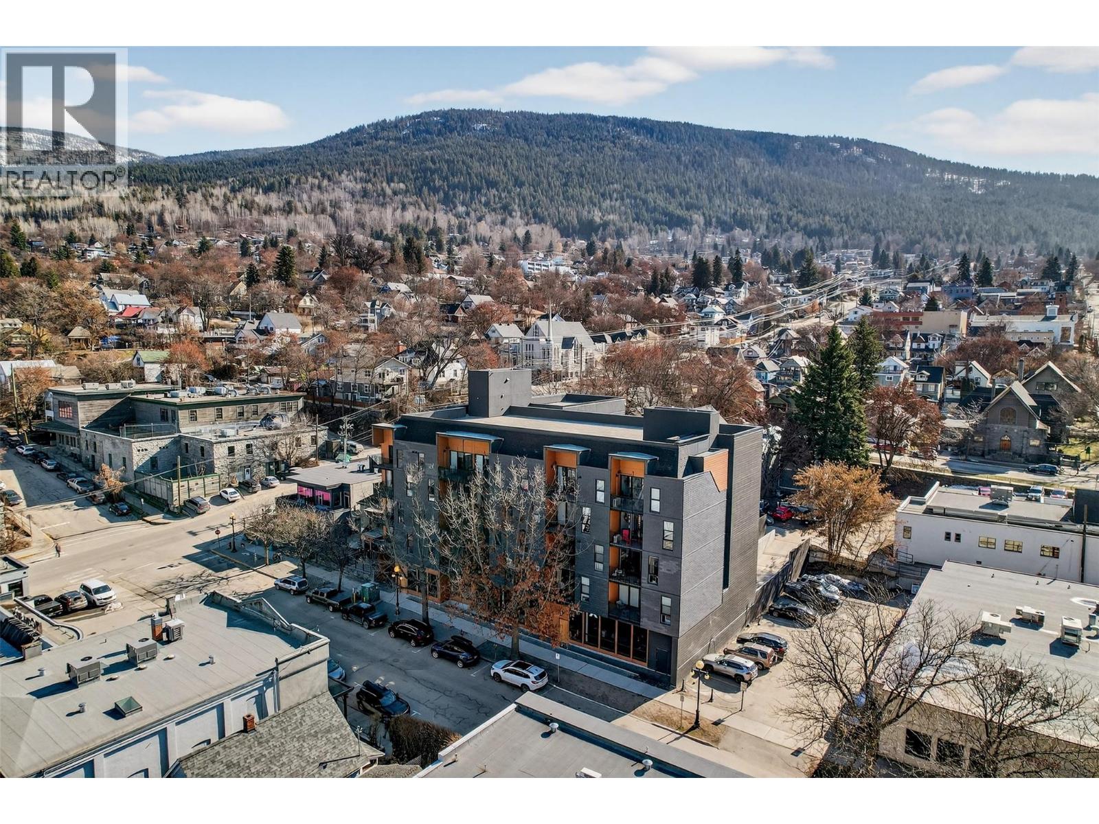 514 Victoria Street Unit# 403, Nelson, British Columbia  V1L 3G7 - Photo 2 - 10377335