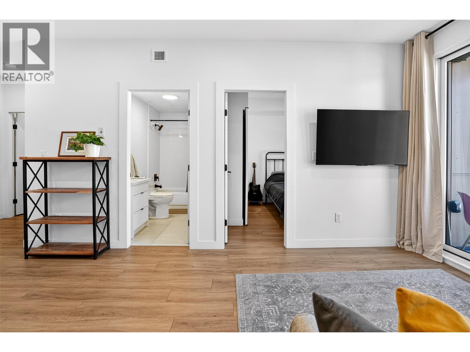 514 Victoria Street Unit# 403, Nelson, British Columbia  V1L 3G7 - Photo 21 - 10377335