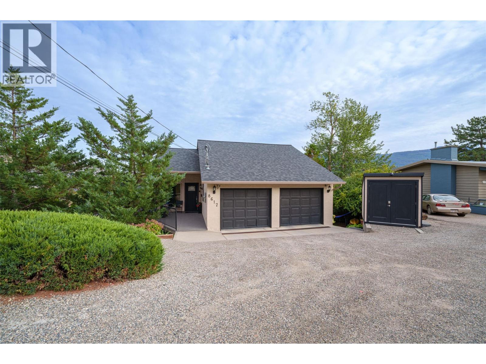 8617 Fitzmaurice Drive, Coldstream, British Columbia  V1B 1X4 - Photo 5 - 10381311