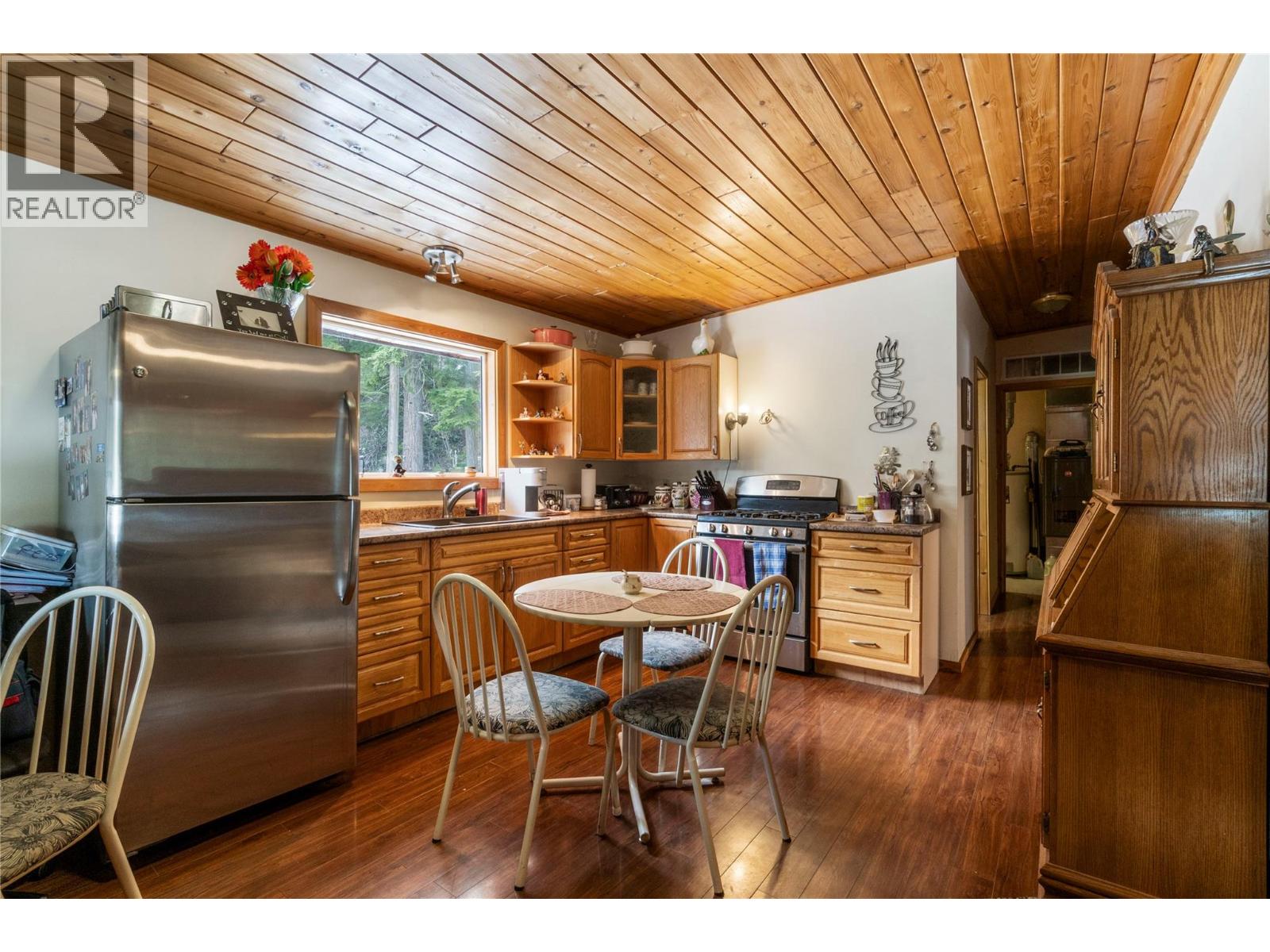 8225 Seymour Arm Forest Service Road, Seymour Arm, British Columbia  V0E 2V2 - Photo 19 - 10381306