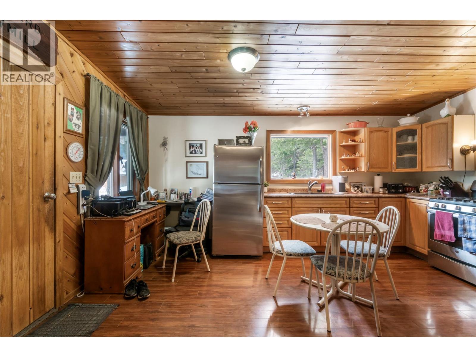 8225 Seymour Arm Forest Service Road, Seymour Arm, British Columbia  V0E 2V2 - Photo 20 - 10381306