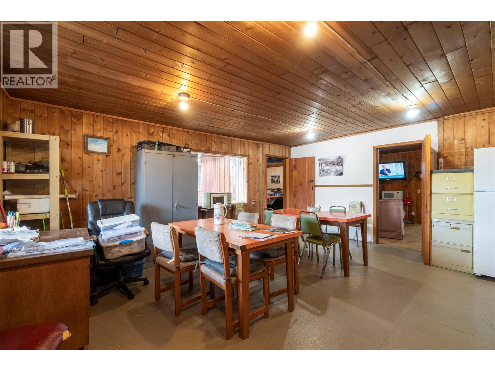 8225 Seymour Arm Forest Service Road, Seymour Arm, British Columbia  V0E 2V2 - Photo 27 - 10381306