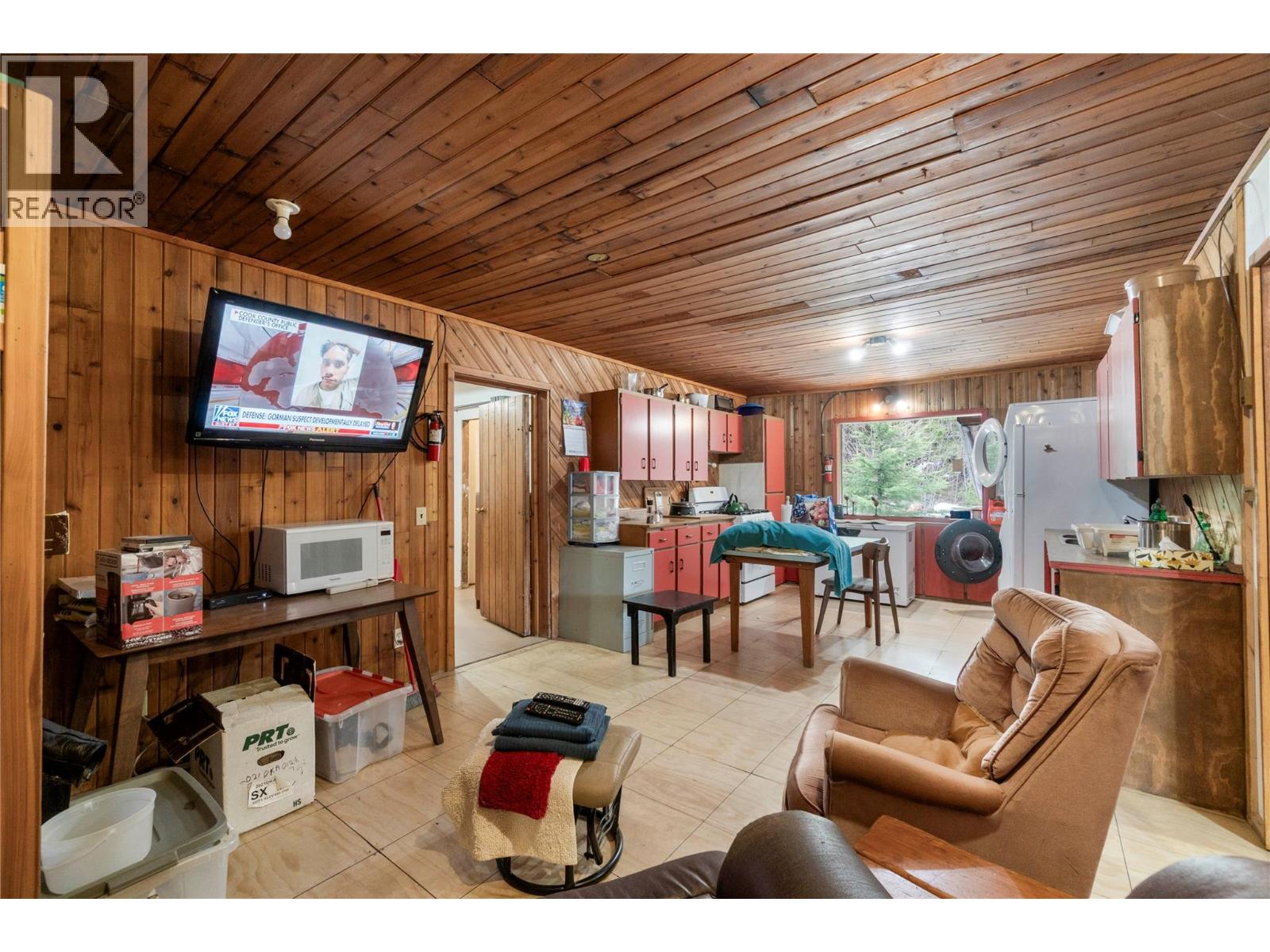 8225 Seymour Arm Forest Service Road, Seymour Arm, British Columbia  V0E 2V2 - Photo 34 - 10381306