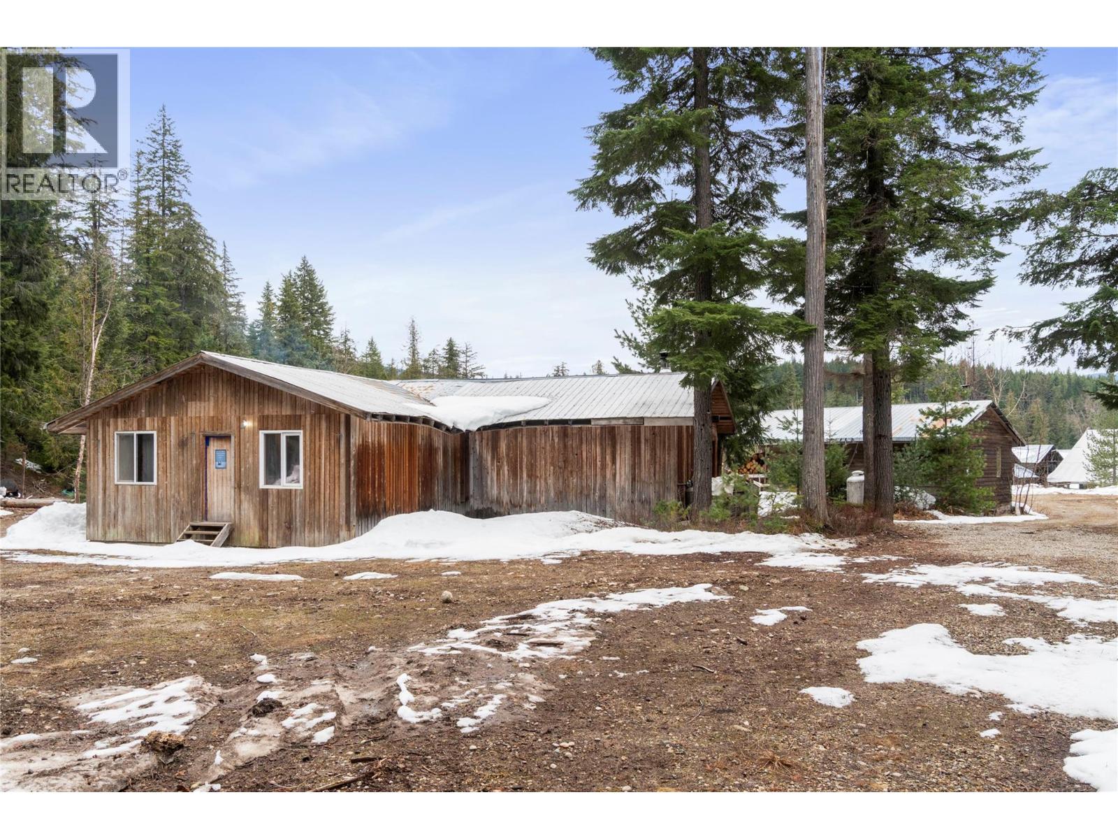 8225 Seymour Arm Forest Service Road, Seymour Arm, British Columbia  V0E 2V2 - Photo 49 - 10381306