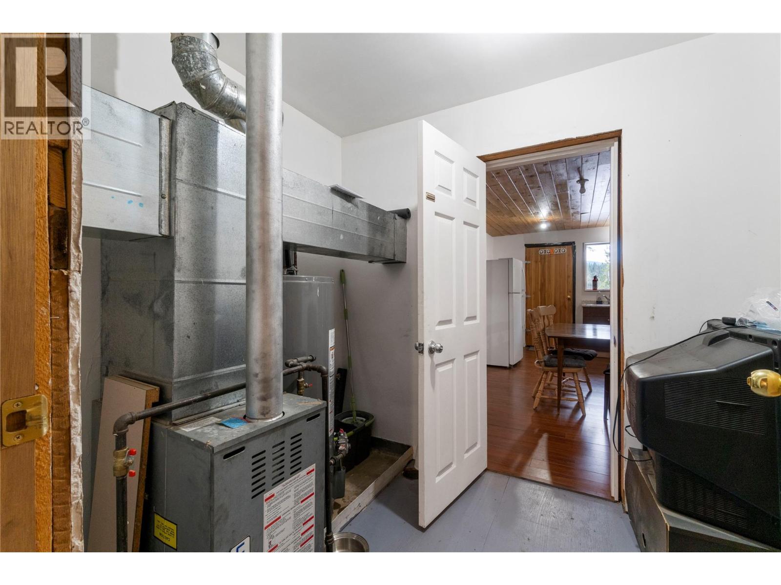 8225 Seymour Arm Forest Service Road, Seymour Arm, British Columbia  V0E 2V2 - Photo 63 - 10381306