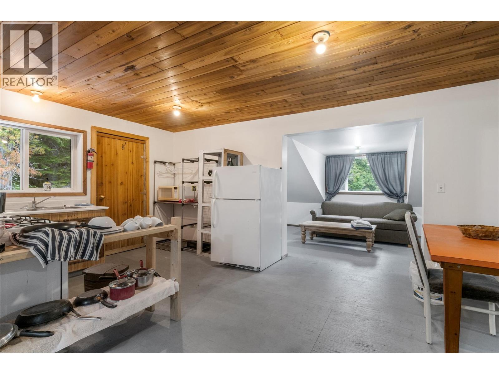 8225 Seymour Arm Forest Service Road, Seymour Arm, British Columbia  V0E 2V2 - Photo 68 - 10381306