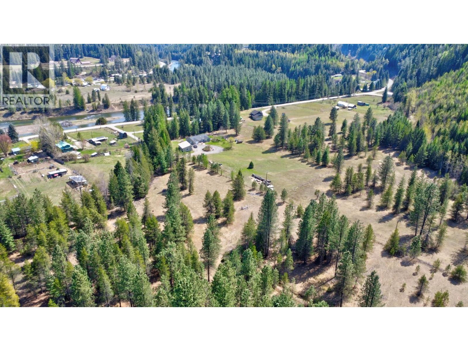 3837 Pass Creek Road, Crescent Valley, British Columbia  V0G 1H1 - Photo 12 - 10381280
