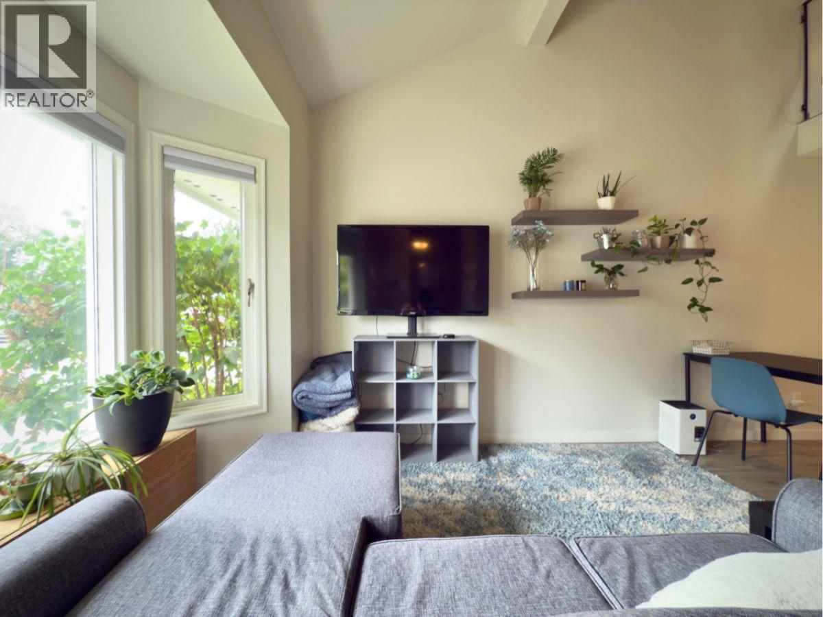 3155 Gordon Drive Unit# 202, Kelowna, British Columbia  V1W 3N5 - Photo 6 - 10381237