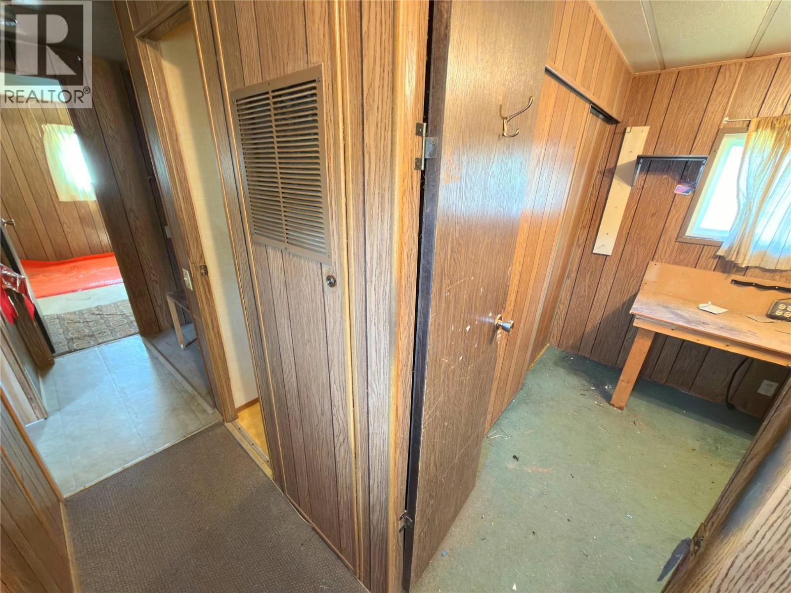 301 9th Avenue, Princeton, British Columbia  V0X 1W0 - Photo 18 - 10380917